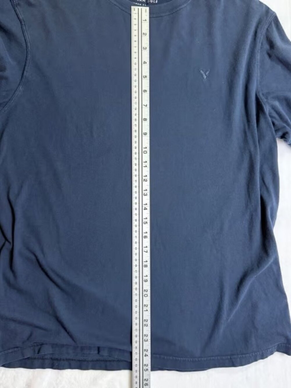 American Eagle T-Shirt Super Soft Standard Fit Navy Blue Embroidered Logo Size L - Picture 3 of 6
